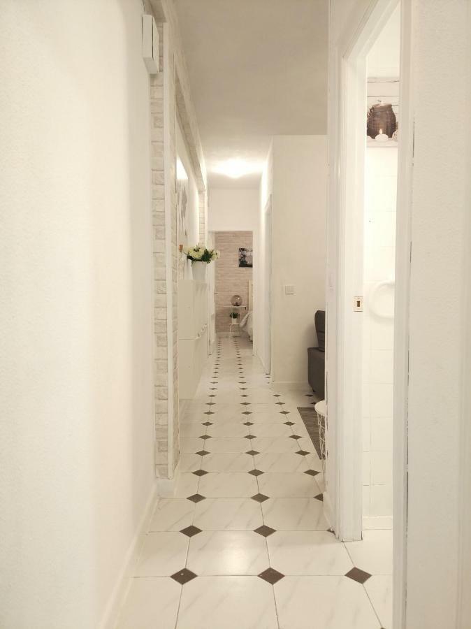 Apartamento Capuchinos Malaga Ngoại thất bức ảnh